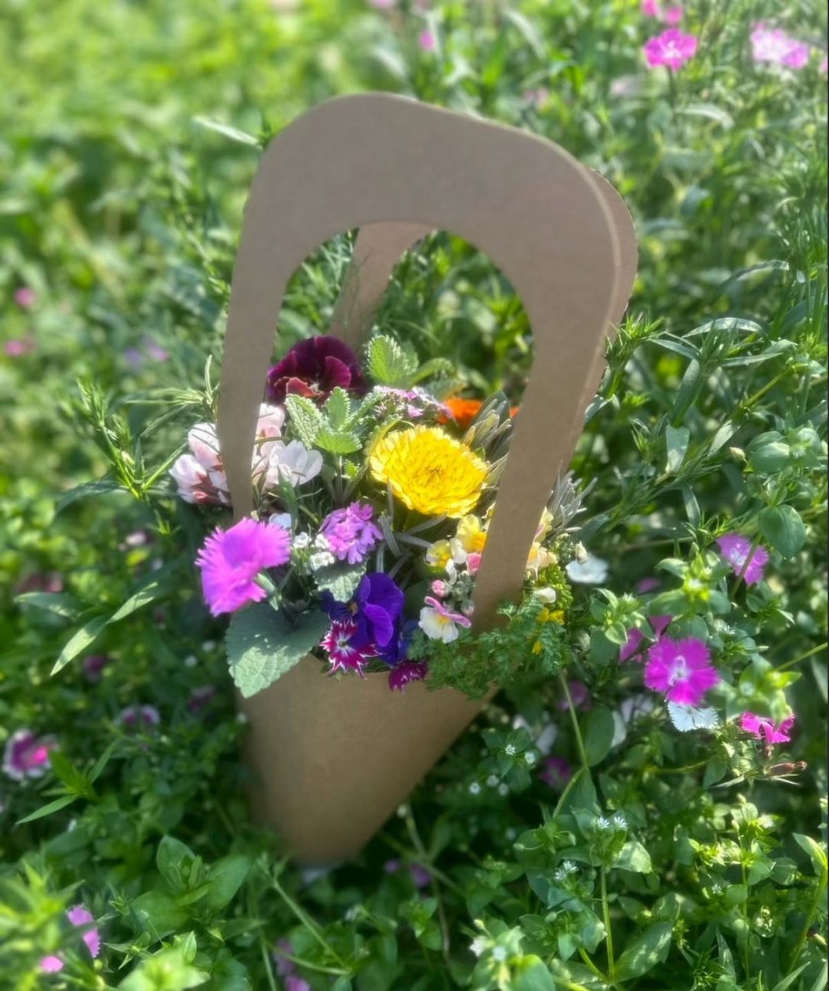 エディブルフラワー&ハーブブーケ🌿🌼